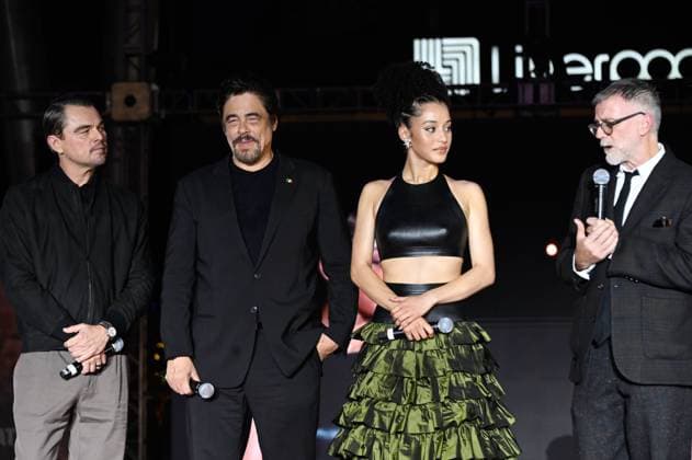 One Battle After Another Red Carpet (L-R) Leonardo DiCaprio, Benicio del Toro, Chase Infiniti and Director Paul Thomas Anderson attend the red carpet for ˜One Battle After Another™ fan event at Toreo Parque Central. on September 18, 2025 in Mexico City, Mexico. Mexico City CDMX Mexico Copyright: xCarlosxTischlerx