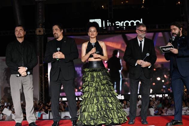 One Battle After Another Red Carpet (L-R) Leonardo DiCaprio, Benicio del Toro, Chase Infiniti and Director Paul Thomas Anderson attend the red carpet for ˜One Battle After Another™ fan event at Toreo Parque Central. on September 18, 2025 in Mexico City, Mexico. Mexico City CDMX Mexico Copyright: xCarlosxTischlerx