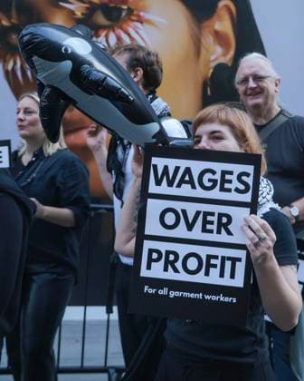 . 19 09 2025. London, United Kingdom. Low Wages Protest London Fashion Week. Billionaires out of fashion protest against low wages for workers outsside London Fasion Week venue at 180nthe Strand.  xMartynxWheatleyx xi-Imagesx IIM-26244-0003