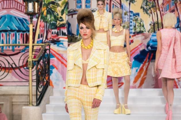 Paul Costelloe SS26 Show at London Fashion Week LONDON, UNITED KINGDOM - SEPTEMBER 19: A model walks the runway during Paul Costelloe Spring Summer 2026 show at London Fashion Week in London, United Kingdom on September 19, 2025. Wiktor Szymanowicz Anadolu London United Kingdom. Editorial use only. Please get in touch for any other usage.  Copyright: x2025xAnadoluxWiktorxSzymanowiczx