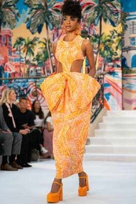 Paul Costelloe LFW SS26 Runway Show at the Waldorf. A model walks at the Paul Costelloe London Fashion Week SS26 Runway at the Waldorf., Credit:Lounis Tiar Avalon United Kingdom, London  Copyright: xLounisxTiarx xAvalonx 1038594331