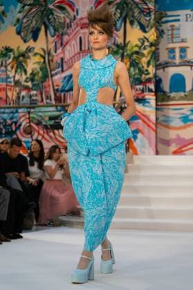 Paul Costelloe LFW SS26 Runway Show at the Waldorf. A model walks at the Paul Costelloe London Fashion Week SS26 Runway at the Waldorf., Credit:Lounis Tiar Avalon United Kingdom, London  Copyright: xLounisxTiarx xAvalonx 1038594462
