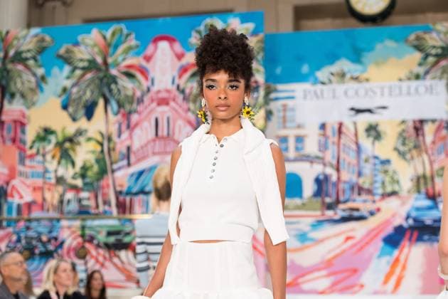 Paul Costelloe SS26 Show at London Fashion Week LONDON, UNITED KINGDOM - SEPTEMBER 19: A model walks the runway during Paul Costelloe Spring Summer 2026 show at London Fashion Week in London, United Kingdom on September 19, 2025. Wiktor Szymanowicz Anadolu London United Kingdom. Editorial use only. Please get in touch for any other usage.  Copyright: x2025xAnadoluxWiktorxSzymanowiczx