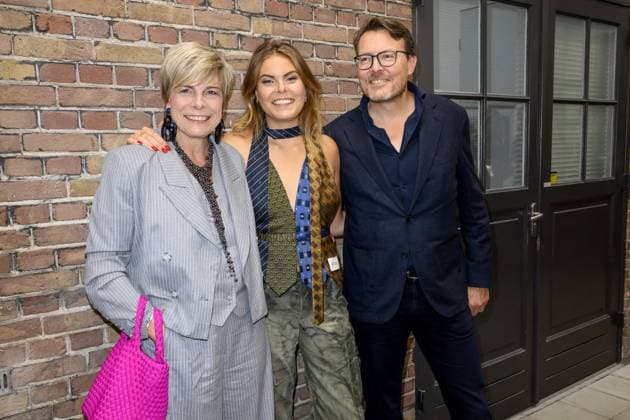 Dutch Royals At My Lima Lima Fashion Show - Amsterdam Eloise van Oranje with Prince Constantijn and Princess Laurentien during the My Lima Lima Fashion Show, a unique event where fashion, sustainability, and social impact converge at Studio Noorderfabriek on September 18, 2025 in Amsterdam, The Netherlands. Photo by NL Beeld Patrick van Emst Bruno Press ABACAPRESS.COM Amsterdam Netherlands  Copyright: xBrunoxPress ABACAx