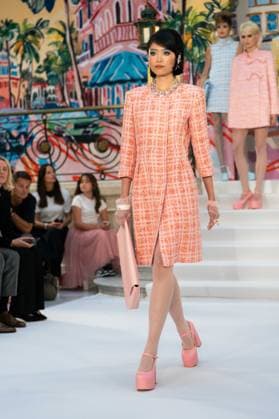 Paul Costelloe LFW SS26 Runway Show at the Waldorf. A model walks at the Paul Costelloe London Fashion Week SS26 Runway at the Waldorf., Credit:Lounis Tiar Avalon United Kingdom, London  Copyright: xLounisxTiarx xAvalonx 1038595119