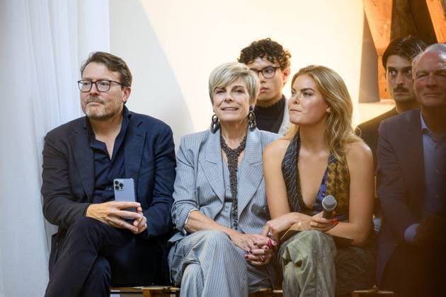 Dutch Royals At My Lima Lima Fashion Show - Amsterdam Eloise van Oranje with Prince Constantijn and Princess Laurentiien during the My Lima Lima Fashion Show, a unique event where fashion, sustainability, and social impact converge at Studio Noorderfabriek on September 18, 2025 in Amsterdam, The Netherlands. Photo by NL Beeld Patrick van Emst Bruno Press ABACAPRESS.COM Amsterdam Netherlands  Copyright: xBrunoxPress ABACAx