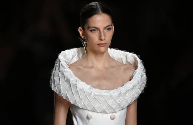 Mercedes Benz Fashion Week Madrid MADRID, SPAIN - SEPTEMBER 19: A model presents a creation from Isabel Sanchis spring-summer 2026 collection during the Mercedes Benz Fashion Week at IFEMA in Madrid, Spain on September 19, 2025. Burak Akbulut Anadolu Madrid Spain. Editorial use only. Please get in touch for any other usage.  Copyright: x2025xAnadoluxBurakxAkbulutx