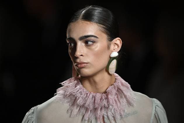 Mercedes Benz Fashion Week Madrid MADRID, SPAIN - SEPTEMBER 19: A model presents a creation from Isabel Sanchis spring-summer 2026 collection during the Mercedes Benz Fashion Week at IFEMA in Madrid, Spain on September 19, 2025. Burak Akbulut Anadolu Madrid Spain. Editorial use only. Please get in touch for any other usage.  Copyright: x2025xAnadoluxBurakxAkbulutx