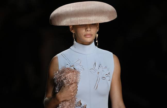 Mercedes Benz Fashion Week Madrid MADRID, SPAIN - SEPTEMBER 19: A model presents a creation from Isabel Sanchis spring-summer 2026 collection during the Mercedes Benz Fashion Week at IFEMA in Madrid, Spain on September 19, 2025. Burak Akbulut Anadolu Madrid Spain. Editorial use only. Please get in touch for any other usage.  Copyright: x2025xAnadoluxBurakxAkbulutx