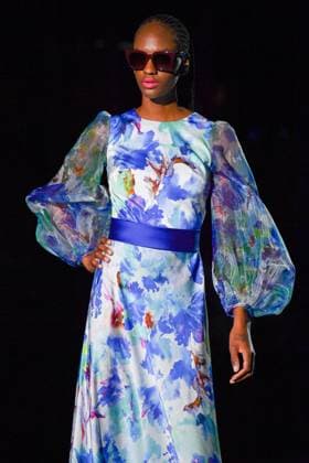 Mercedes-Benz Fashion Week Madrid, Spain - 19 Sep 2025 A model walks the runway wearing a design by Hannibal Laguna during Mercedes-Benz Fashion Week de Madrid in IFERMA, 19 septiembre 2025 Spain Madrid Spain Copyright: xAtilanoxGarciax xSOPAxImagesx FOTO12347