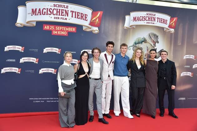 Premiere of DIE SCHULE DER MAGISCHEN TIERE FilmCast a.o. with Emilia Pieske, Emilia Maier, Loris Sichrovsky, Leonard Conrads, Marleen Lohse, Thilo Fridolin Matthes, Tomomi Themann, Jakob Weingärtner Arrival at the premiere of DIE SCHULE DER MAGISCHEN TIERE in Berlin on, 19 09 2025 Photopress Mueller