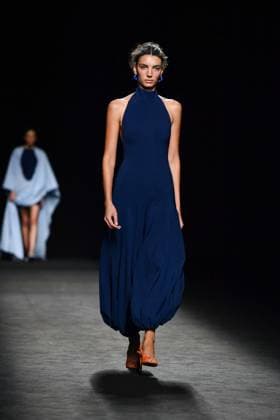 Mercedes-Benz Fashion Week Madrid - 19 Sep 2025 A model walks the runway wearing a design by Baro Lucas during the Mercedes-Benz Fashion Week de Madrid in IFERMA. Madrid Spain Copyright: xAtilanoxGarciax xSOPAxImagesx FOTO12707