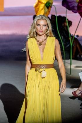 Lola Casademunts fashion show at MBFW Madrid Model Esther Canadas during Lola Casademunts fashion show at the 82nd edition of Mercedes Benz Fashion Week Madrid, at Ifema in Madrid, on September 19, 2025, in Madrid Spain This years edition is held from September 17 to 21 and commemorates the 40th MBFWM FASHION WEEK MADRID FASHION WEEK FASHION WEEK FASHION WEEK MODEL MODEL MODEL PASARELA DESFILE Madrid Madrid Madrid Espana  Copyright: xRicardoxRubiox 6968362