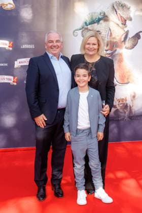 Premiere Die Schule der magischen Tiere 4 Eyke Grüning, Tim Faeser and Nancy Faeser at the premiere of the movie Die Schule der magischen Tiere 4 at Zoo Palast on 19 09 2025 in Berlin Copyright: xEventpressxKochanx