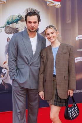 Premiere Die Schule der magischen Tiere 4 Samuel Schneider and Esther Graf at the premiere of the movie Die Schule der magischen Tiere 4 at Zoo Palast on 19 09 2025 in Berlin Copyright: xEventpressxKochanx