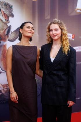 Premiere Die Schule der magischen Tiere 4 Tomomi Themann and Emilia Maier at the premiere of the movie Die Schule der magischen Tiere 4 at Zoo Palast on 19 09 2025 in Berlin Copyright: xEventpressxKochanx