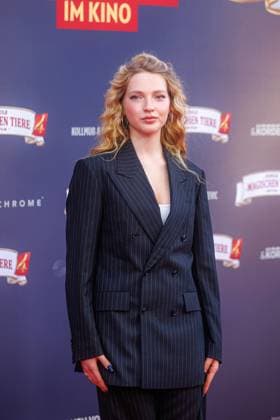Premiere Die Schule der magischen Tiere 4 Emilia Maier at the premiere of the movie Die Schule der magischen Tiere 4 at Zoo Palast on 19 09 2025 in Berlin Copyright: xEventpressxKochanx