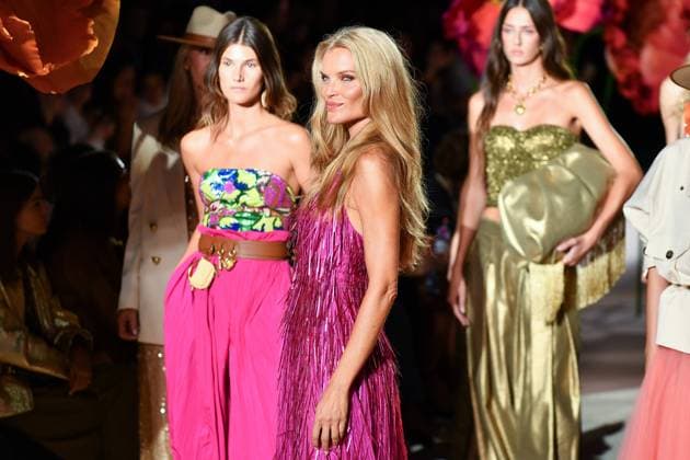 Design by Lola Casademunt during Mercedes-Benz Fashion Week de Madrid in Spain - 20 Sept 2025 A model walks the runway wearing a design by Lola Casademunt during Mercedes-Benz Fashion Week de Madrid in IFERMA. Madrid Spain Copyright: xAtilanoxGarciax xSOPAxImagesx FOTO48574