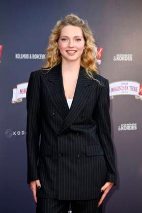 Emilia Maier at the premiere of the movie Die Schule der magischen Tiere 4 at Zoo Palast Berlin, 19 09 2025 Foto:xN.xKubelkax xFuturexImagex tiere_berlin_5926