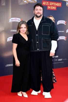 Annett Louisan and Daniel Zillmann at the premiere of the movie Die Schule der magischen Tiere 4 at Zoo Palast Berlin, 19 09 2025 Foto:xN.xKubelkax xFuturexImagex tiere_berlin_5952
