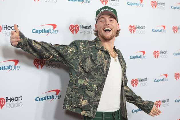 2025 iHeartRadio Music Festival - Press Room Bailey Zimmerman attends the 2025 iHeartRadio Music Festival at T-Mobile Arena on September 19, 2025 in Las Vegas, Nevada. Las Vegas T-Mobile Arena NV USA Copyright: xcraSH imageSPACEx