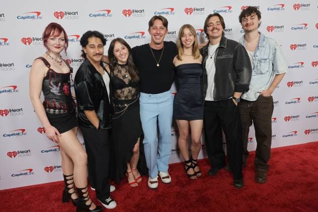 2025 iHeartRadio Music Festival - Press Room Samuel Donner and the OK Storytime podcast team attend the 2025 iHeartRadio Music Festival at T-Mobile Arena on September 19, 2025 in Las Vegas, Nevada. Las Vegas T-Mobile Arena NV USA Copyright: xcraSH imageSPACEx