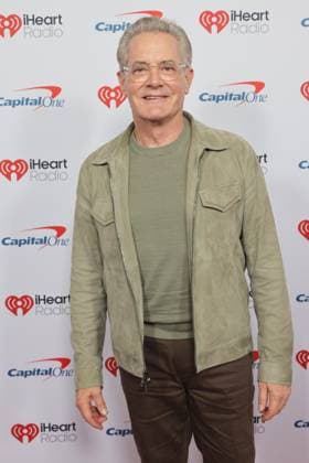 2025 iHeartRadio Music Festival - Press Room Kyle MacLachlan attends the 2025 iHeartRadio Music Festival at T-Mobile Arena on September 19, 2025 in Las Vegas, Nevada. Las Vegas T-Mobile Arena NV USA Copyright: xcraSH imageSPACEx