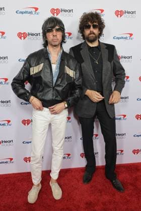 2025 iHeartRadio Music Festival - Press Room Xavier de Rosnay and Gaspard AugÃ of Justice attend the 2025 iHeartRadio Music Festival at T-Mobile Arena on September 19, 2025 in Las Vegas, Nevada. Las Vegas T-Mobile Arena NV USA Copyright: xcraSH imageSPACEx