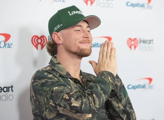 2025 iHeartRadio Music Festival - Press Room Bailey Zimmerman attends the 2025 iHeartRadio Music Festival at T-Mobile Arena on September 19, 2025 in Las Vegas, Nevada. Las Vegas T-Mobile Arena NV USA Copyright: xcraSH imageSPACEx