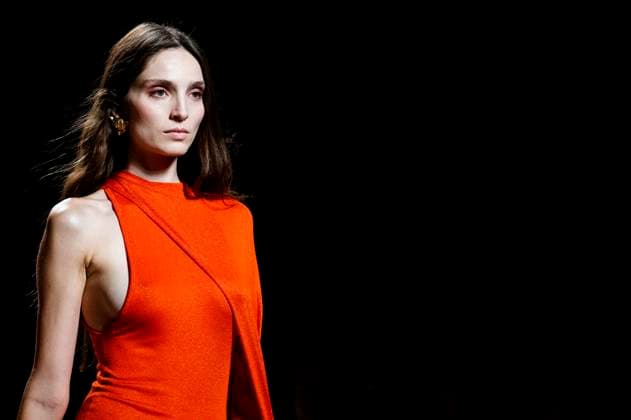 Model at the Lola Casademunt by Maite Fashion Show at the Mercedes Benz Fashion Week Madrid Spring Summer 2026 at the Ifema Madrid exhibition center, 19 09 2025 Foto:xDyDxFotografosx xFuturexImagex casademunt_5939