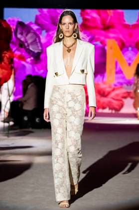 Model at the Lola Casademunt by Maite Fashion Show at the Mercedes Benz Fashion Week Madrid Spring Summer 2026 at the Ifema Madrid exhibition center, 19 09 2025 Foto:xDyDxFotografosx xFuturexImagex casademunt_5951