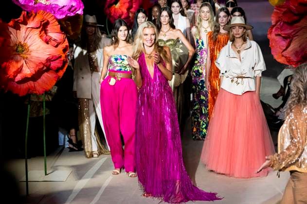Esther Canadas and models at the Lola Casademunt by Maite fashion show at the Mercedes Benz Fashion Week Madrid Spring Summer 2026 at the Ifema Madrid exhibition center, 19 09 2025 Foto:xDyDxFotografosx xFuturexImagex casademunt_5972