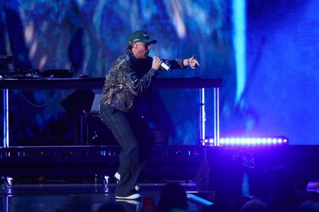Bailey Zimmerman performs on stage during the iHeartRadio Music Festival Concerts at T-Mobile Arena in Las Vegas, Nevada on Friday, September 19, 2025.  LAV2025091936 JAMESxATOA