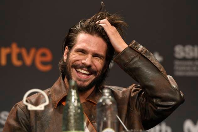 Francois Civil bei der Pressekonferenz zum Kinofilm Deux pianos Two Pianos auf dem 73. Internationalen Filmfestival San Sebastian Festival Internacional de Cine de San Sebastian im Kursaal. San Sebastian, 20.09.2025 Foto:xC.xNiehausx xFuturexImagex pianos_5917