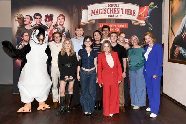 Thilo Fridolin Matthes, Emilia Pieske, Leonard Conrads, Purnima Grätz, Tomomi Themann, Loris Sichrovsky, Annett Louisan, Luis Vorbach, Emilia Maier, Petra Schleuning and Alexandra Kordes at the premiere of the feature film Die Schule der magischen Tiere 4 at the Astor Grand Cinema Hannover, 20 09 2025 Foto:xN.xHeuselx xFuturexImagex tiere_hannover_5904
