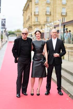 73rd San Sebastian International Film Festival: Affeksjonverdi Sentimental Value Red Carpet Stellan Skarsgard, Renate Reinsve, Joachim Trier attended Affeksjonverdi Sentimental Value Red Carpet during 73rd San Sebastian International Film Festival at Victoria Eugenia Theatre on September 20, 2025 in Donostia San Sebastian, Spain Photo by IMAGO MPG Donostia San Sebastian Victoria Eugenia Theatre Euskadi Spain  Copyright: xMPGx