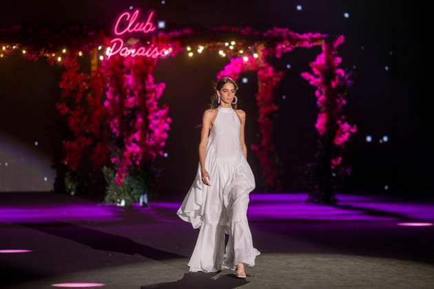 Odette Alvarez Fashion show in Madrid, Spain - 20 Sep 2025 A model walks the runway during the Odette Alvarez Spring Summer 2026 collection runway show during the 40th Mercedes-Benz Fashion Week in Madrid. Madrid Spain Copyright: xLuisxSotox xSOPAxImagesx LSOTOOAL10
