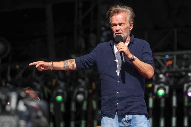 Farm Aid 40 Music Festival John Mellencamp speaks at a press conference during the Farm Aid 40 Music Festival in Minneapolis, Minnesota, on September 20, 2025, at Huntington Bank Stadium. Minneapolis Minnesota USA  Copyright: xStevenxGarciax originalFilename: garcia-farmaid4250920_npiE9.jpg