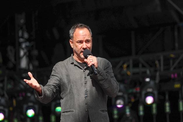 Farm Aid 40 Music Festival Dave Matthews speaks during the Farm Aid 40 Music Festival in Minneapolis, Minnesota, on September 20, 2025, at Huntington Bank Stadium. Minneapolis Minnesota USA  Copyright: xStevenxGarciax originalFilename: garcia-farmaid4250920_npx9O.jpg