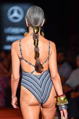 Mercedes-Benz Fashion Week de Madrid - 20 Sep 2025 A model walks the runway wearing a design by Dolores Cortes during the Mercedes-Benz Fashion Week de Madrid in IFERMA. Madrid Spain Copyright: xAtilanoxGarciax xSOPAxImagesx FOTO48703