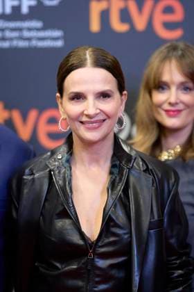 73rd San Sebastian International Film Festival: In-I In Motion Red Carpet Juliette Binoche attended In-I In Motion Red Carpet during 73rd San Sebastian International Film Festival at Victoria Eugenia Theatre on September 20, 2025 in Donostia San Sebastian, Spain Photo by IMAGO MPG Donostia San Sebastian Victoria Eugenia Theatre Euskadi Spain  Copyright: xMPGx