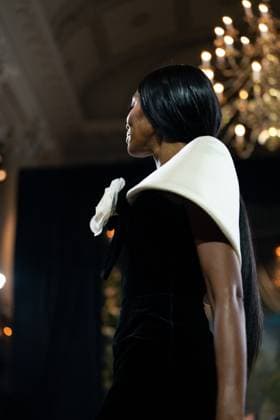Richard Quinn - Runway in London, UK - 20 Sep 2025 Naomi Campbell walks the runway at the Richard Quinn show during London Fashion Week at St John s Smith Square. London United Kingdom Copyright: xLounisxTiarx xSOPAxImagesx _DSC5948