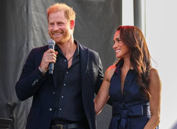 September 20, 2025, Santa Barbara, California, USA: Much loved Prince Harry and Princess Meghan, the Duke and Duchess of Sussex, took the stage at One805 Live Concert at movie star Costner s Santa Barbara oceanfront estate in Summerland, CA, where Harry was about to give out the Heart of the Community AwardÃ¢â‚¬Â. One805.org is a multi-million-dollar fundraiser supporting mental health for Santa Barbara CountyÃ¢â‚¬â ¢s first responders. Santa Barbara USA - ZUMAk144 20250920_znp_k144_001 Copyright: xAmyxKatzx