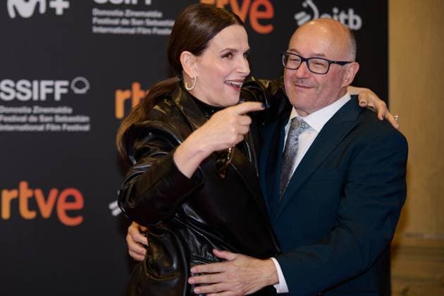 In-I In Motion - Red Carpet - 73rd San Sebastian International Film Festival Juliette Binoche and Jose Luis Rebordinos attend the red carpet premiere of the film IN-I IN Motion during the 73rd San Sebastian Donostia International Film Festival - Zinemaldia in San Sebastian, Spain, on September 20, 2025. San Sebastian Spain  Copyright: xCOOLMediax originalFilename: coolmedia-notitle250920_np96M.jpg