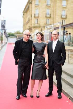 73rd San Sebastian International Film Festival - ffeksjonverdi Sentimental Value - Red Carpet Stellan Skarsgard, Renate Reinsve, Joachim Trier attended Affeksjonverdi Sentimental Value Red Carpet during 73rd San Sebastian International Film Festival at Victoria Eugenia Theatre on September 20, 2025 in Donostia San Sebastian, Spain Photo by ABACAPRESS.COM Donostia San Sebastian Euskadi Spain  Copyright: xABACAx