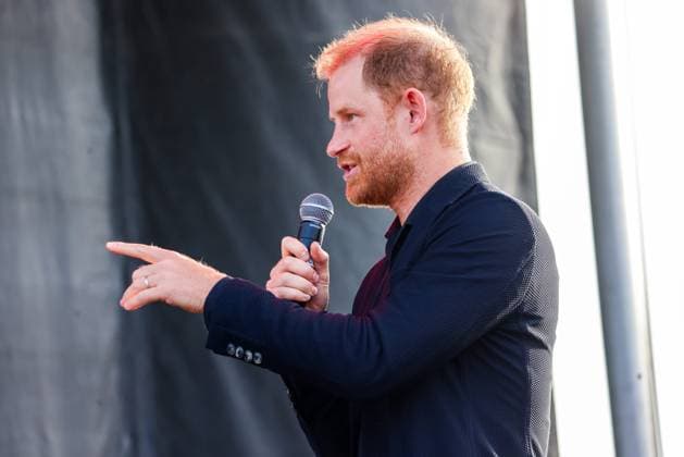 September 20, 2025, Santa Barbara, California, USA: Prince Harry, the Duke of Sussex, is as charming as ever as he graced the stage at One805 Live Concert at movie star Costner s Santa Barbara oceanfront estate in Summerland, CA, where Harry was about to give out the Heart of the Community AwardÃ¢â‚¬Â. One805.org is a multi-million-dollar fundraiser supporting mental health for Santa Barbara CountyÃ¢â‚¬â ¢s first responders. Santa Barbara USA - ZUMAk144 20250920_znp_k144_018 Copyright: xAmyxKatzx