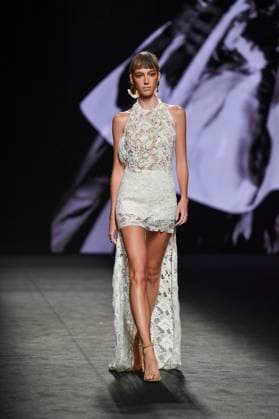 MALNE Mercedes-Benz Fashion Week de Madrid A model walks the runway wearing a design by MALNE during Mercedes-Benz Fashion Week de Madrid in IFERMA, 20 de septiembre 2025 Spain Featuring: A model walks the runway wearing a design by MALNE during Mercedes-Benz Fashion Week de Madrid in IFERMA, 20 de septiembre 2025 Spain Where: Madrid, Spain When: 20 Sep 2025 Credit: Oscar Gonzalez WENN Madrid Spain Copyright: xOscarxGonzalez WENNx wenn40663410 OFA ZOJx wenn40663410