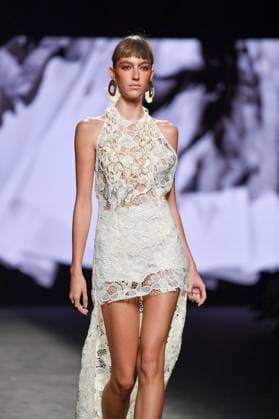 MALNE Mercedes-Benz Fashion Week de Madrid A model walks the runway wearing a design by MALNE during Mercedes-Benz Fashion Week de Madrid in IFERMA, 20 de septiembre 2025 Spain Featuring: A model walks the runway wearing a design by MALNE during Mercedes-Benz Fashion Week de Madrid in IFERMA, 20 de septiembre 2025 Spain Where: Madrid, Spain When: 20 Sep 2025 Credit: Oscar Gonzalez WENN Madrid Spain Copyright: xOscarxGonzalez WENNx wenn40663411 OFA ZOJx wenn40663411
