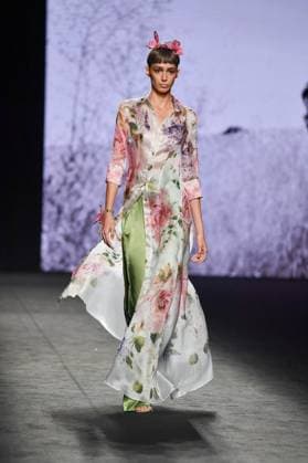 MALNE Mercedes-Benz Fashion Week de Madrid A model walks the runway wearing a design by MALNE during Mercedes-Benz Fashion Week de Madrid in IFERMA, 20 de septiembre 2025 Spain Featuring: A model walks the runway wearing a design by MALNE during Mercedes-Benz Fashion Week de Madrid in IFERMA, 20 de septiembre 2025 Spain Where: Madrid, Spain When: 20 Sep 2025 Credit: Oscar Gonzalez WENN Madrid Spain Copyright: xOscarxGonzalez WENNx wenn40663416 OFA ZOJx wenn40663416