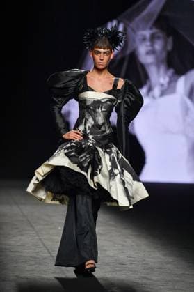 MALNE Mercedes-Benz Fashion Week de Madrid A model walks the runway wearing a design by MALNE during Mercedes-Benz Fashion Week de Madrid in IFERMA, 20 de septiembre 2025 Spain Featuring: A model walks the runway wearing a design by MALNE during Mercedes-Benz Fashion Week de Madrid in IFERMA, 20 de septiembre 2025 Spain Where: Madrid, Spain When: 20 Sep 2025 Credit: Oscar Gonzalez WENN Madrid Spain Copyright: xOscarxGonzalez WENNx wenn40663402 OFA ZOJx wenn40663402